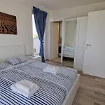 Miri R2 Villa