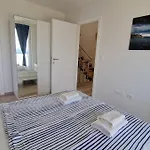 Miri R2 Villa *