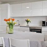 Miri R2 Villa *