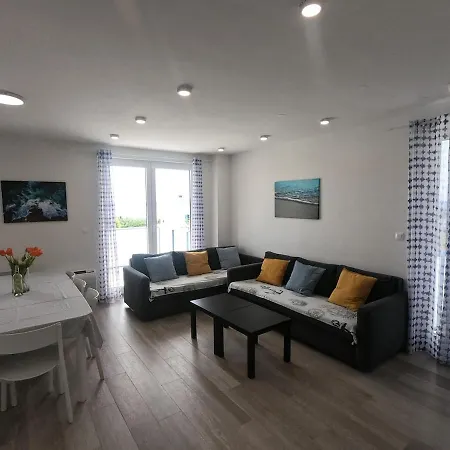 Miri R2 Villa