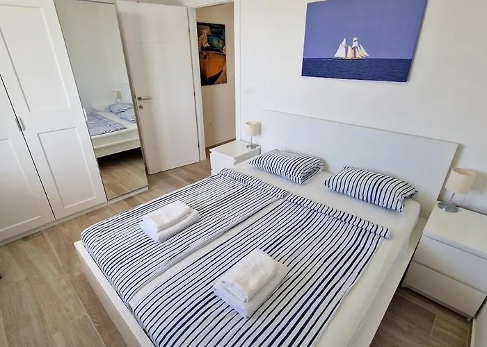 Villa Miri R2 *