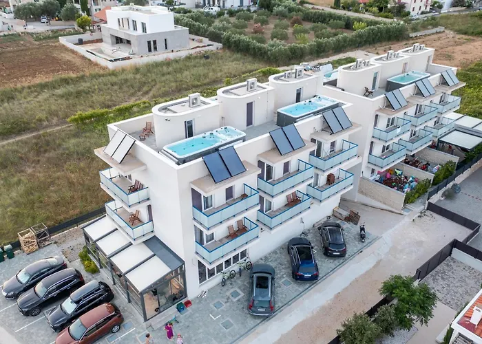 Вилла Miri R2 *